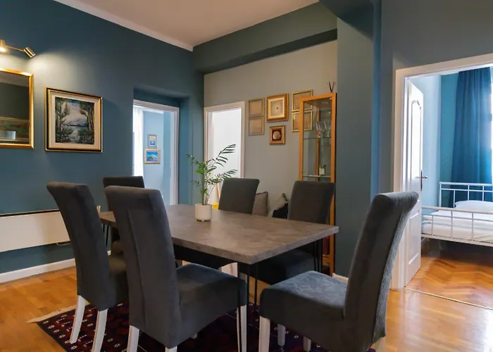 Lux Duje アパート *